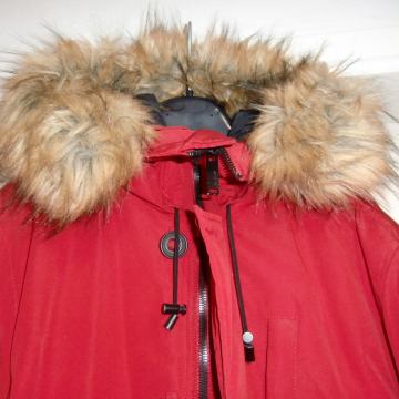 MOŠKA BUNDA Z KAPUCO