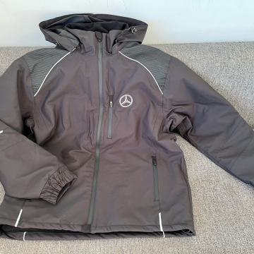 Zimska jakna bunda Mercedes-Benz, L
