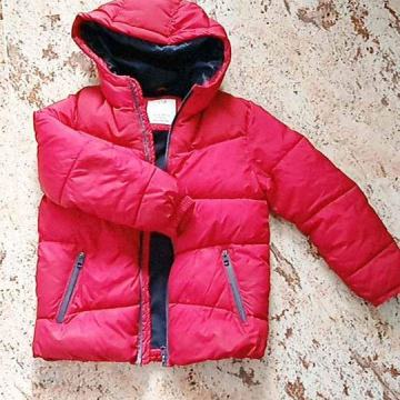 140 zimska jakna bunda za fanta ZARA. Maribor