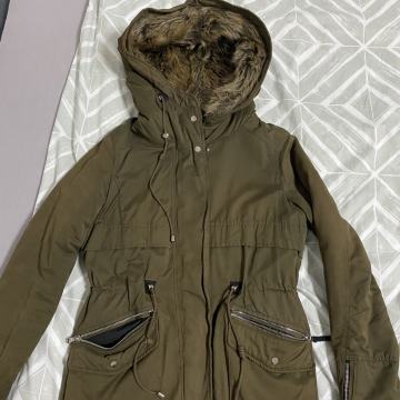 Bershka jakna