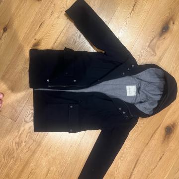 Bunda 8 let, plašč Zara 8 let, št. 128