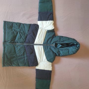 Bunda Benetton fantovska (7-8 let, 130 cm)