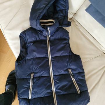 Bunda brezrokavnik H&M, št.164 za 10- 12 let