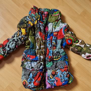 Nova dekliška bunda Desigual 7 - 8 let