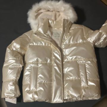 Dekliška bunda nova