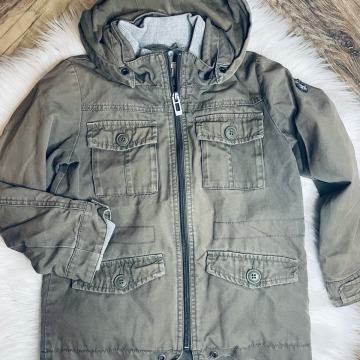 ESPRIT OTROSKA JAKNA 6-7 let 10€