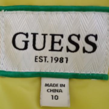 Guess prehodna bunda za 10 let