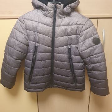 Otroška bunda velikost 128