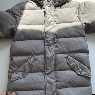 Puhovka Benetton, velikost S (120 cm), 6-7 let