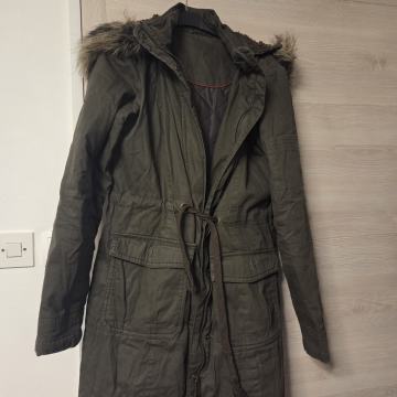 Bunda  40 št.(20€)