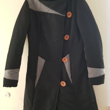CAPRICCIO ORIGINAL ČRNA DOLGA PARKA 42