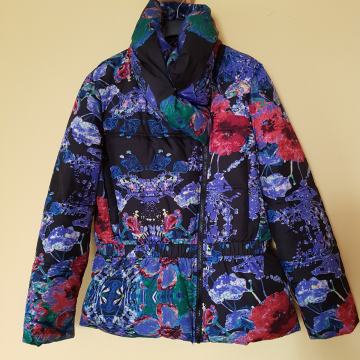DESIGUAL NOVA ČRNO MODRA BUNDA 40/42