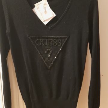 nov pulover guess s
