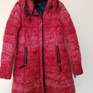 RDEČA DESIGUAL DOLGA BUNDA 40