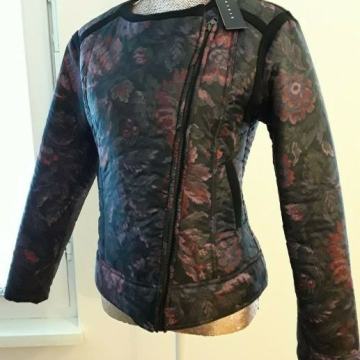 SISLEY ŽENSKA JAKNA - VELIKOSTI S - UGODNO