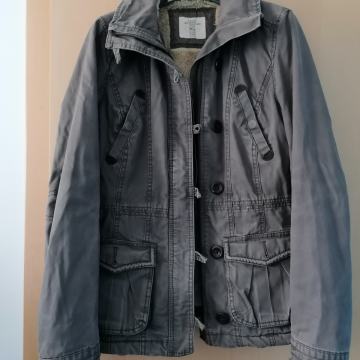 Ženska zimska jakna H&M št.36