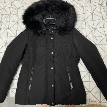 Zimska jakna H&M, št. 40
