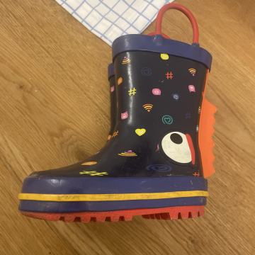 Benetton škornji št. 19