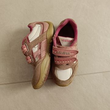 Ciciban čeveljčki št. 28