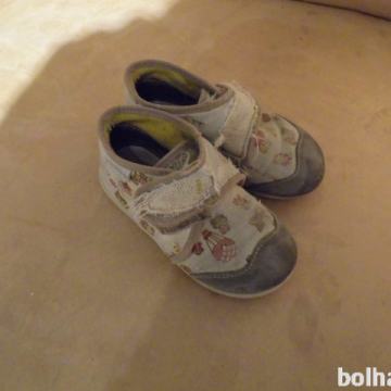 Copati ciciban št.24