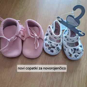 Dekliški copatki novi