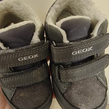 Geox otroški čevlji 21