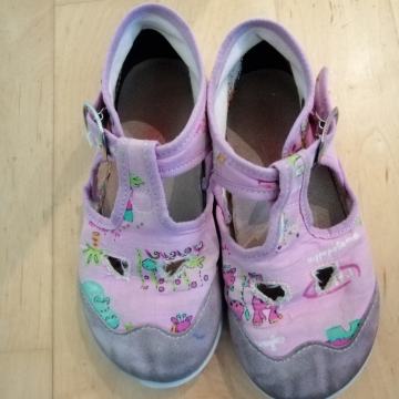 Otroški copati Ciciban št. 24