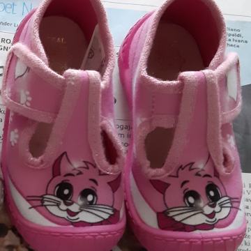 Otroški copati, št. 21