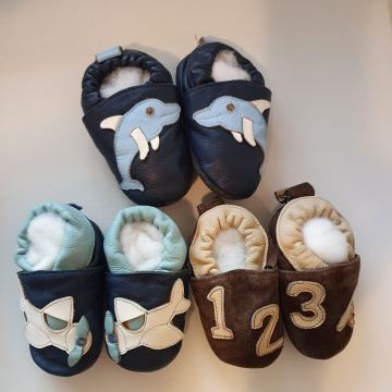 Usnjeni otroški copatki ShooShoos št. 16/17