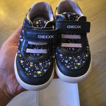 Patiki geox 23