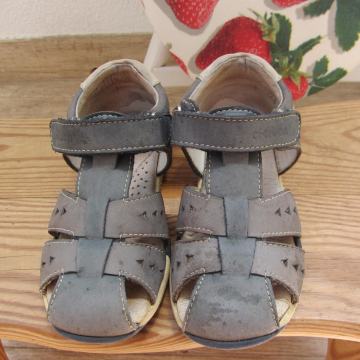 SANDALI ZA DEČKA ŠTEVILKA 24