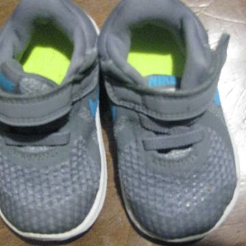 Superge  za najmlajse,NIKE-sivi, st 19-20