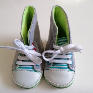 Visoke superge za fantka 6-12 (mehki podplat) NOVO