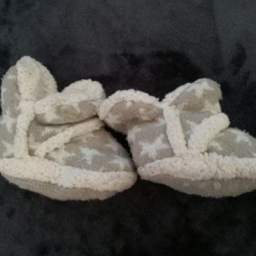 Copatki za dojenčka, za cca 6 mesecev