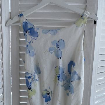 Dolga Ann Taylor obleka s potiskom rož