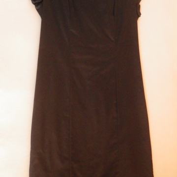 Mala črna oblekica H&M št.40