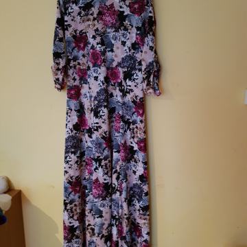 NIVIN NOVA POMLADNA MAXI CVETLIČNA OBLEKA 38