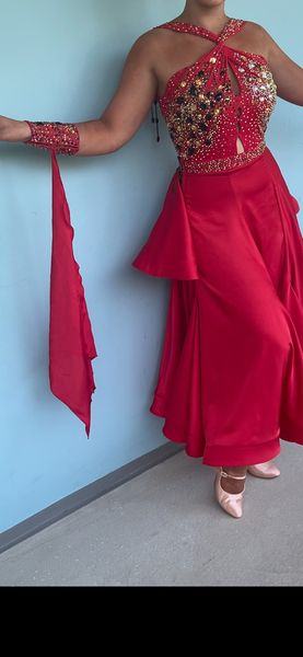 Plesna obleka za standardne plese