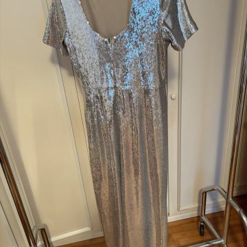 Prodam večerno obleko
