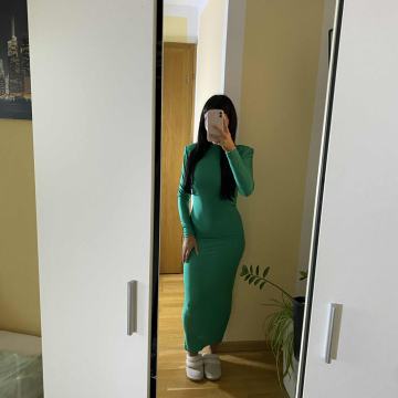 Nova smaragdno zelena maxi oprijeta obleka S