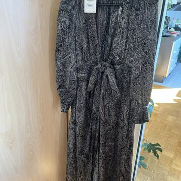 Zara dolga wrap obleka S-NOVO