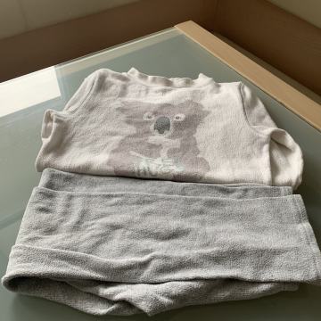 DEKLIŠKA PIŽAMA BENETTON 140