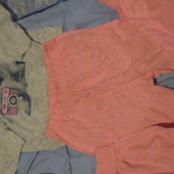 Dekliška pizama  z kuzkom, vel. 104 oziroma za 3leta