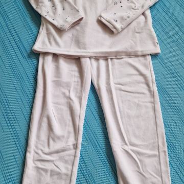 Dekliška roza plišasta pižama Okaidi št.140, mehka in topla