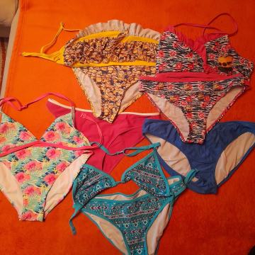 KOPALKE OTROŠKE 4 KOMPLETI IN 2 HLAČKE