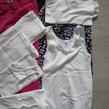 Prodam spodnje majčke v št. 122/128