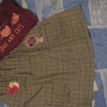 Dekliška oblekica-jesenska, karirasta+ majica z mucko, vel 128