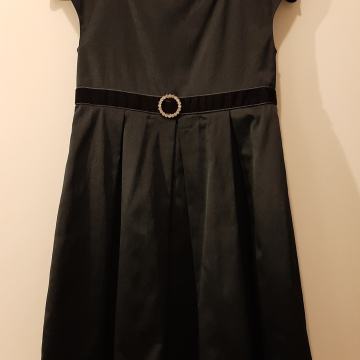 Elegantna obleka HM, črna, vel. 6-7 let (122)