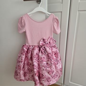 H&M OBLEKICA 110-116, 4-6 LET