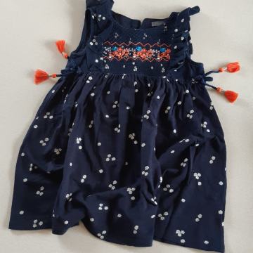 Next oblekica za deklico